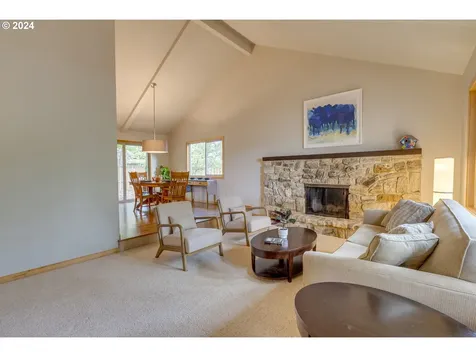 4778 Nw Neskowin Place Portland OR 97229