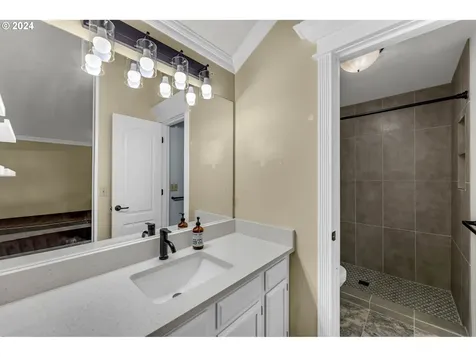 8621 Ne 28th Place Vancouver WA 98665