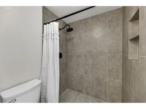 8621 Ne 28th Place Vancouver WA 98665