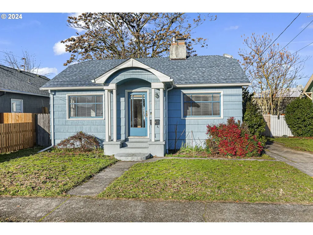 8017 SE Ellis Street Portland OR 97206