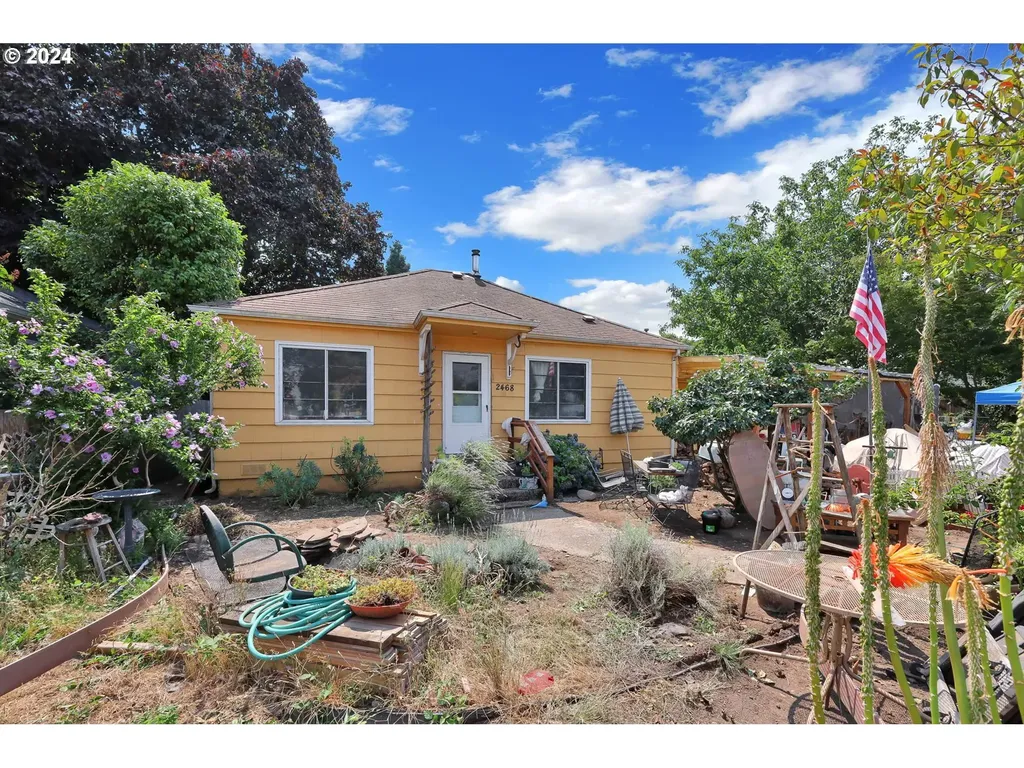 2468 Wood Avenue Eugene OR 97402