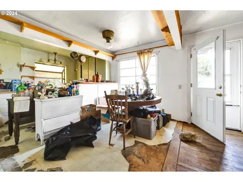 2468 Wood Avenue Eugene OR 97402