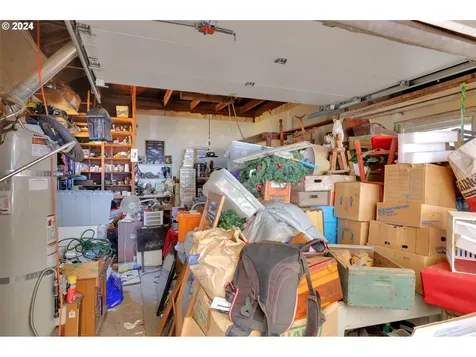 2468 Wood Avenue Eugene OR 97402