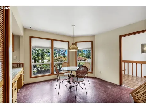 705 NW 87th Terrace Portland OR 97229