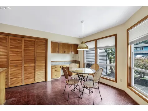 705 NW 87th Terrace Portland OR 97229