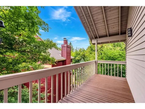 705 NW 87th Terrace Portland OR 97229