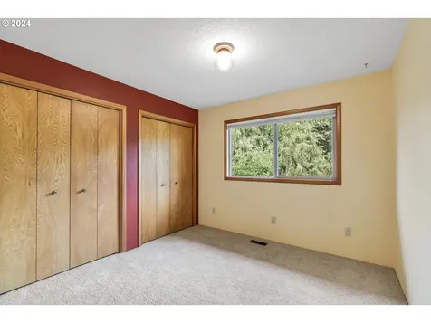 705 NW 87th Terrace Portland OR 97229