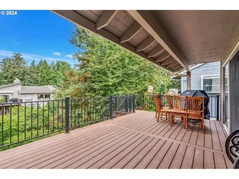 705 NW 87th Terrace Portland OR 97229
