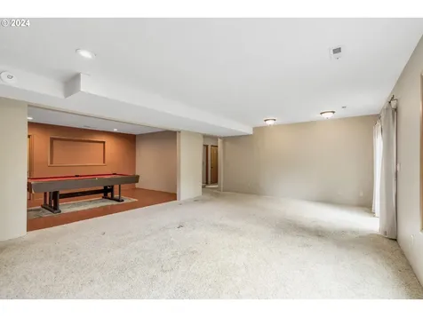 705 NW 87th Terrace Portland OR 97229