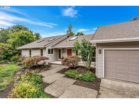 705 NW 87th Terrace Portland OR 97229