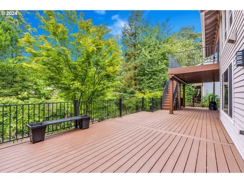 705 NW 87th Terrace Portland OR 97229