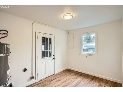 738 Browning Avenue S Salem OR 97302