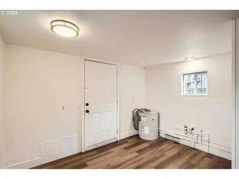 738 Browning Avenue S Salem OR 97302