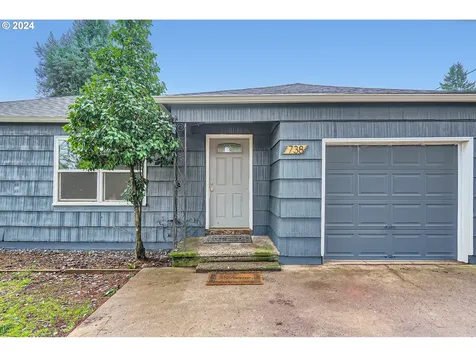 738 Browning Avenue S Salem OR 97302