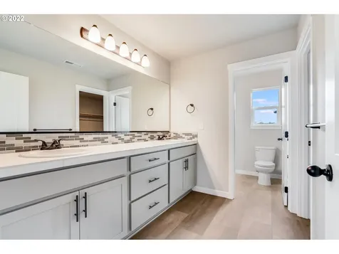 1530 S Camille Place Newberg OR 97132