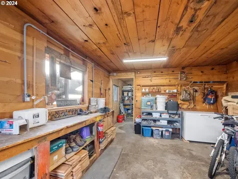 876 N 3rd Street Union OR 97883