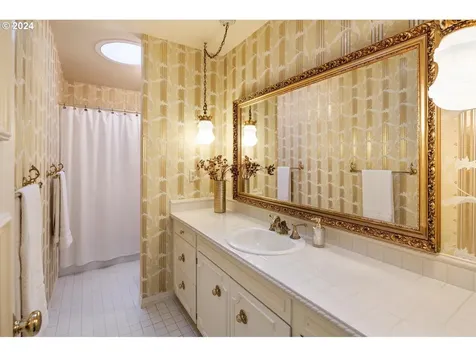 400 Monterey Way Vancouver WA 98661