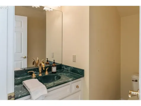 400 Monterey Way Vancouver WA 98661