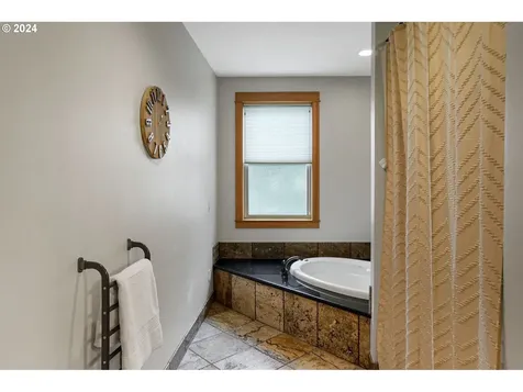 38591 SW Filbert Street Scio OR 97374