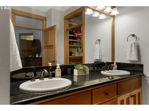38591 SW Filbert Street Scio OR 97374