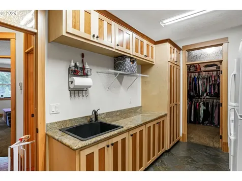 38591 SW Filbert Street Scio OR 97374