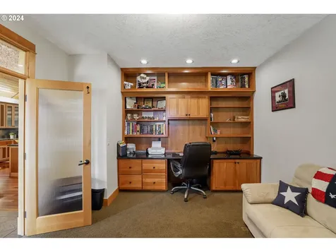 38591 SW Filbert Street Scio OR 97374