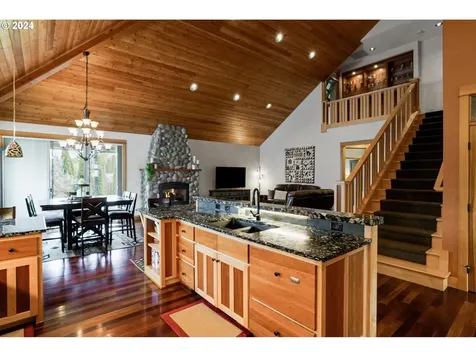 38591 SW Filbert Street Scio OR 97374