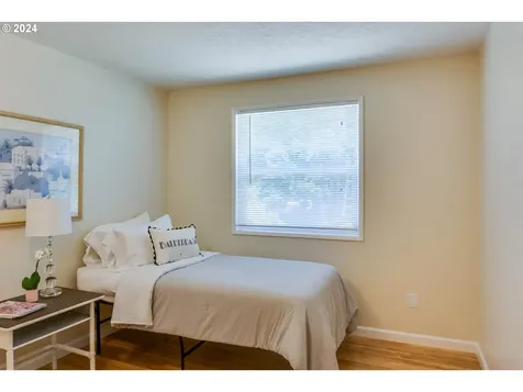 11322 Sw 51st Avenue Portland OR 97219