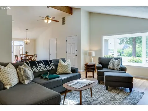 11322 Sw 51st Avenue Portland OR 97219