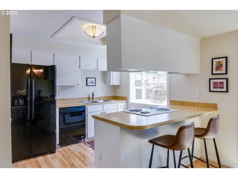 11322 Sw 51st Avenue Portland OR 97219