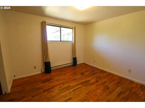 1086 Pacific Avenue Coos Bay OR 97420