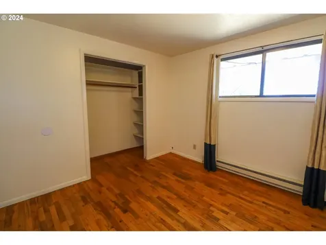 1086 Pacific Avenue Coos Bay OR 97420