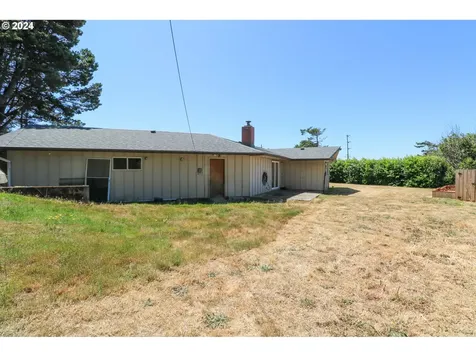 1086 Pacific Avenue Coos Bay OR 97420
