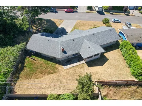 1086 Pacific Avenue Coos Bay OR 97420