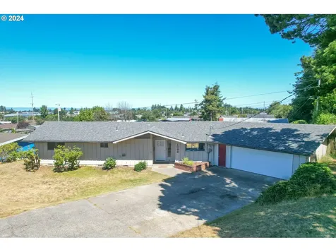 1086 Pacific Avenue Coos Bay OR 97420