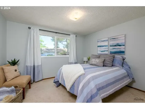 1040 Stillman Avenue Eugene OR 97404