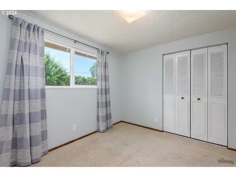 1040 Stillman Avenue Eugene OR 97404