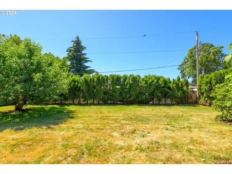 1040 Stillman Avenue Eugene OR 97404