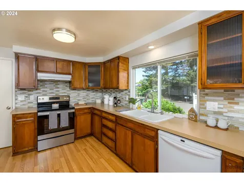 1040 Stillman Avenue Eugene OR 97404