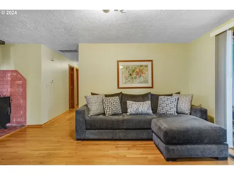 1267 Judy Street Woodburn OR 97071