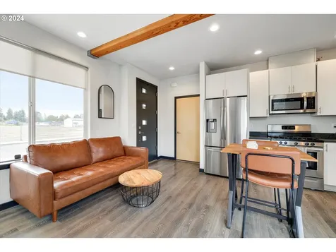 552 NE 3rd Avenue Canby OR 97013