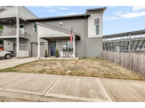 552 NE 3rd Avenue Canby OR 97013