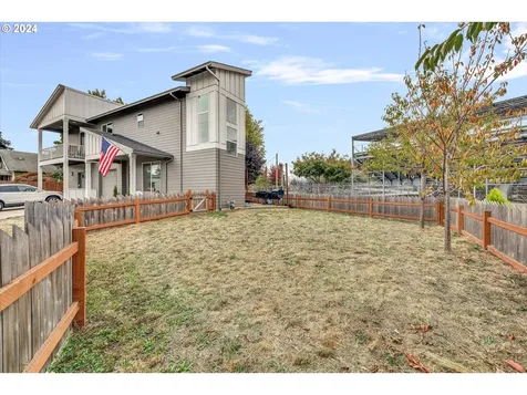 552 NE 3rd Avenue Canby OR 97013