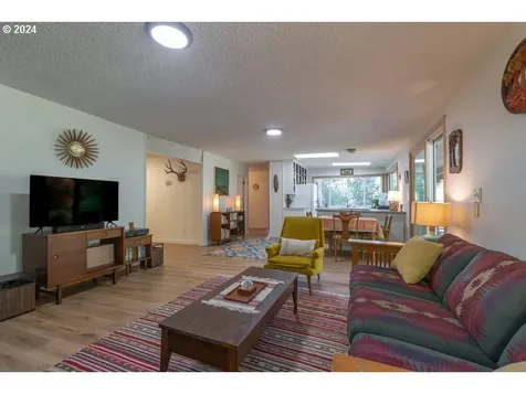 18871 SE Tickle Creek Court Boring OR 97009