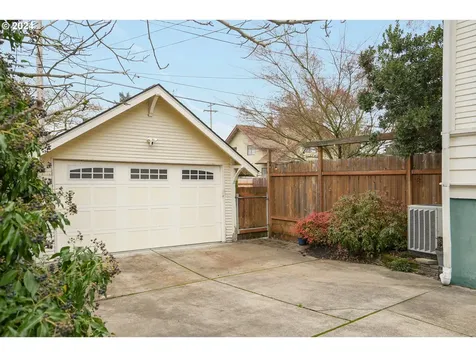 520 NW 5th Street Corvallis OR 97330
