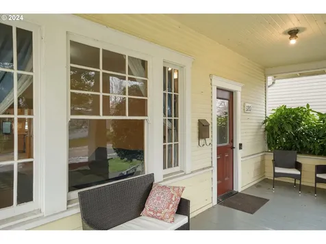 520 NW 5th Street Corvallis OR 97330