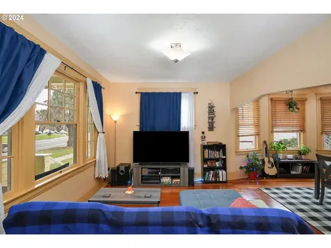 520 NW 5th Street Corvallis OR 97330