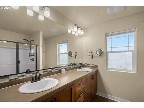 28769 Sw Geneva Loop Wilsonville OR 97070