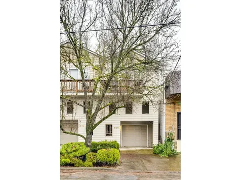 506 NE Lawrence Avenue Portland OR 97232