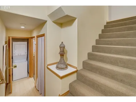 506 NE Lawrence Avenue Portland OR 97232